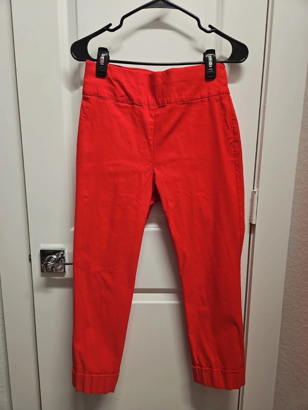 Bright Red Cropped Capri Trousers